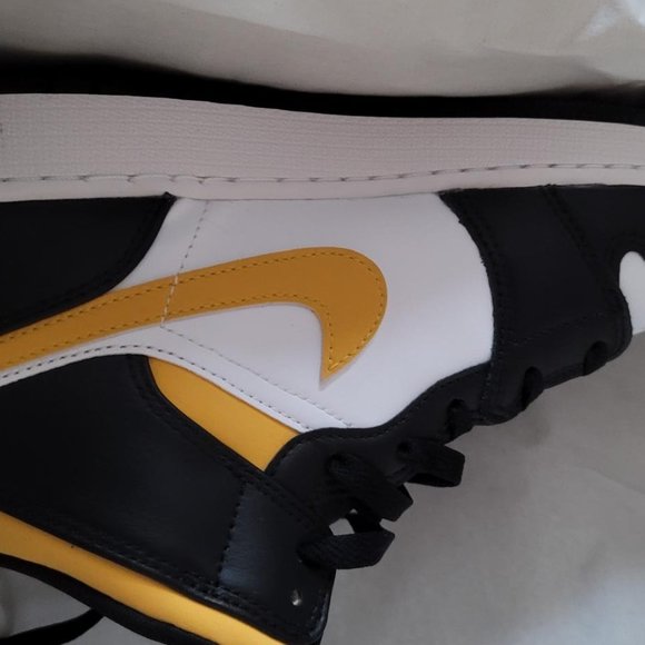 Air Jordan Mid GS - Brand New  Size 7Y - Picture 8 of 13